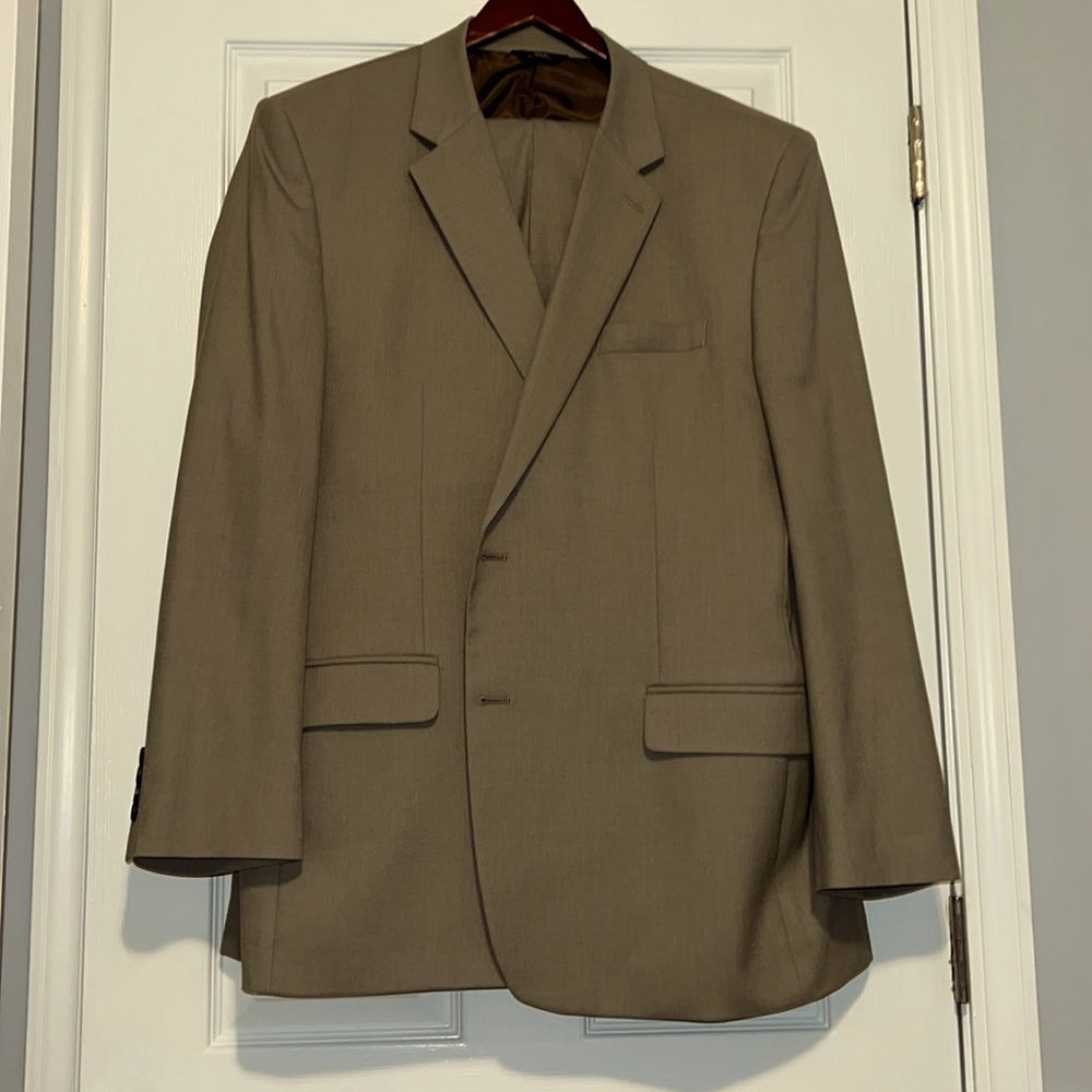 Haggar Men’s Suit 48L Coat 42X30 Pants